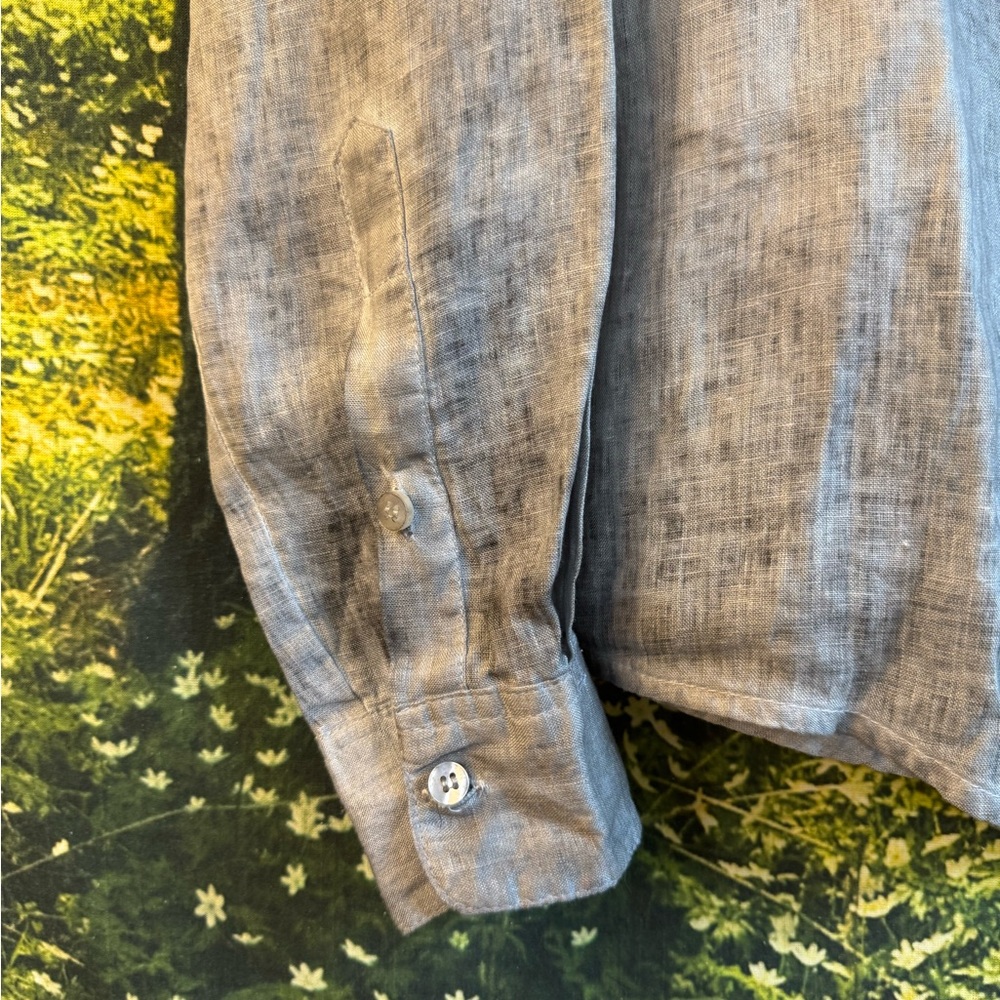 Men's Casual Gray Button Down Shirt - Picture 12 of 13